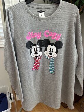 Disney x Lane Bryant Mickey & Minnie 'Stay Cozy' Grey Waffle Knit Top Size 14/16